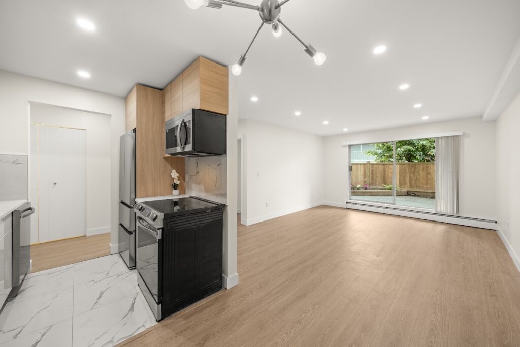 Lightoak Renovations Ltd.
