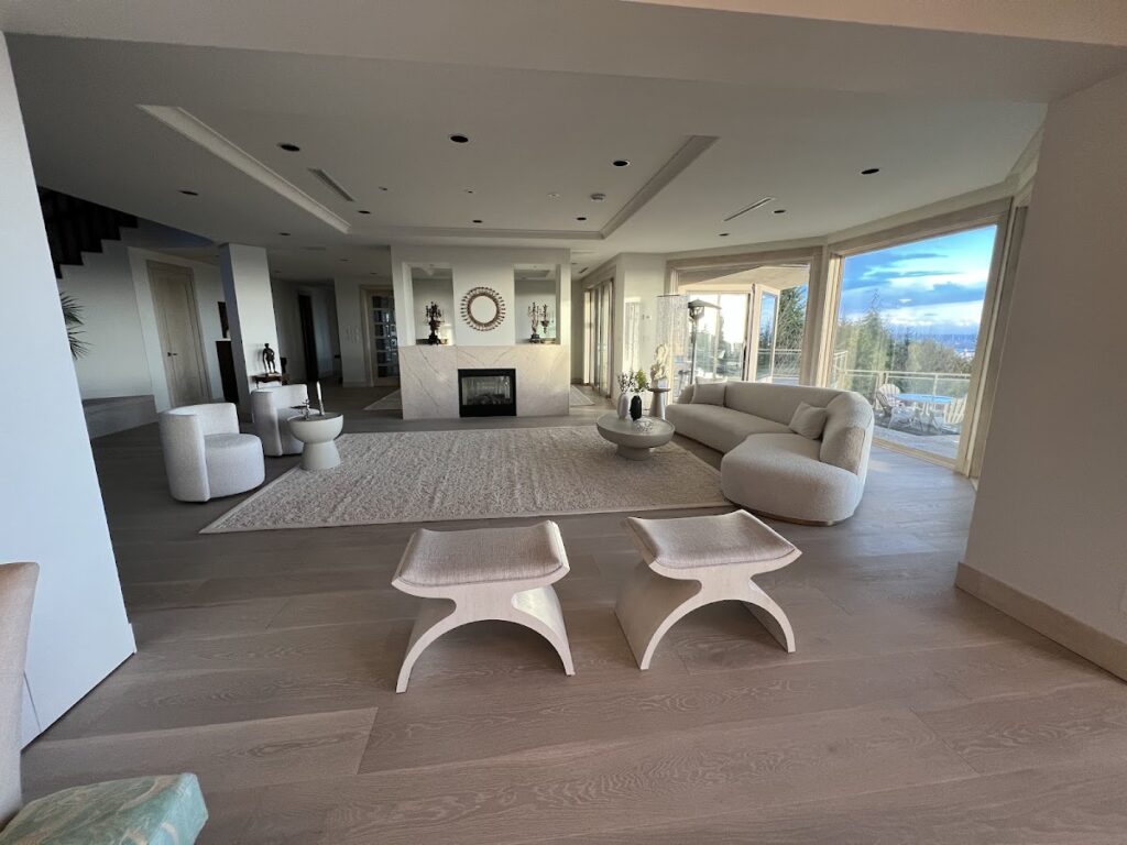 Younik Renovation